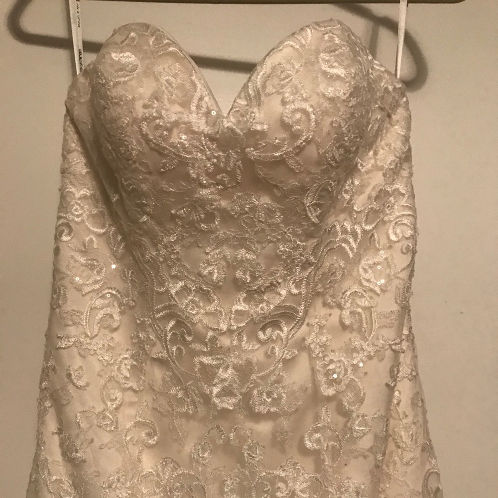 Strapless bridal gown